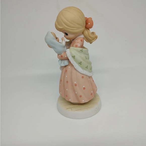 PRECIOUS MOMENTS - 1st Edition in Series  - A Love Like No Other 1999 - Picture 3 of 5